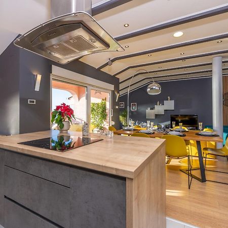 Apartments Hana ซริกเวนิซา ภายนอก รูปภาพ