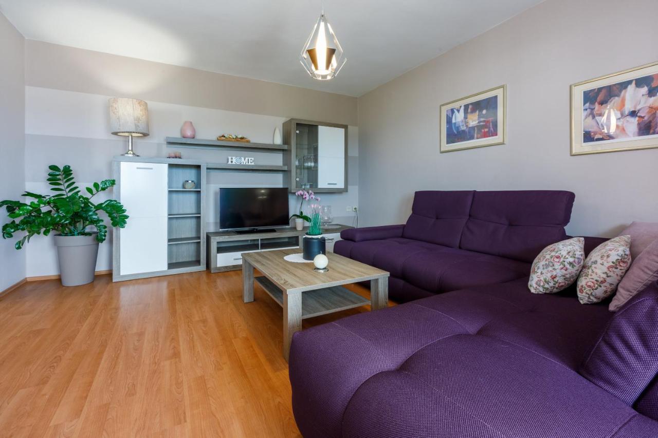 Apartments Hana ซริกเวนิซา ภายนอก รูปภาพ
